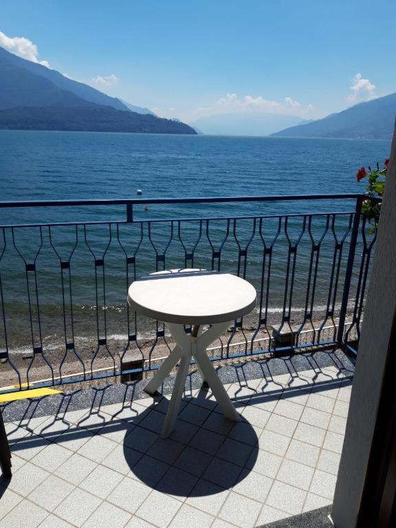 Residence Leggeri Apartments Domaso Kültér fotó